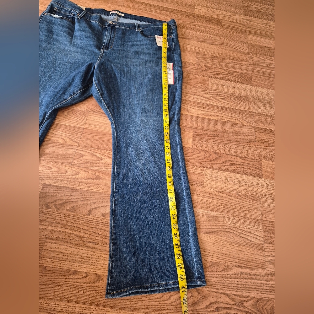 Levi's Mid-Rise Bootcut Women's Denim Jeans - Picture 6 of 10
